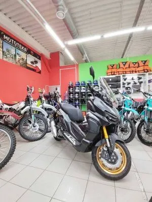 Скутер Regulmoto (Регулмото) XDV ADVENTURE 300CC 4T без кофров (LJ300T-18) EFI серый с ПТС